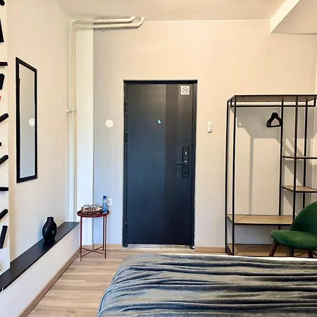 E - Two 3* Скопье